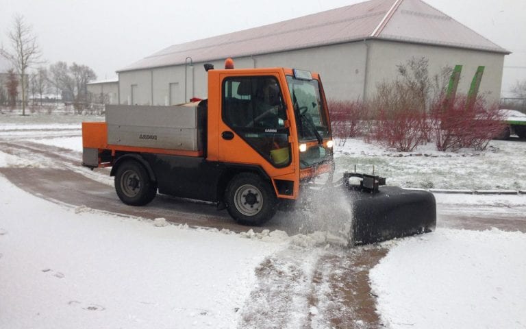 Schnee- und Eisbeseitigung